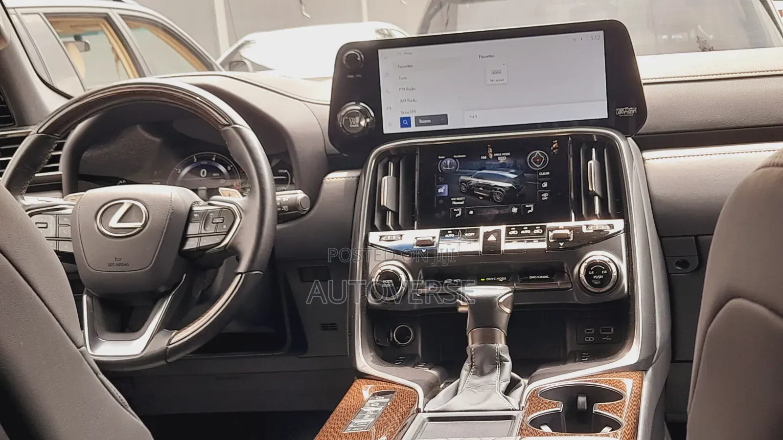 Lexus LX 2024 Green