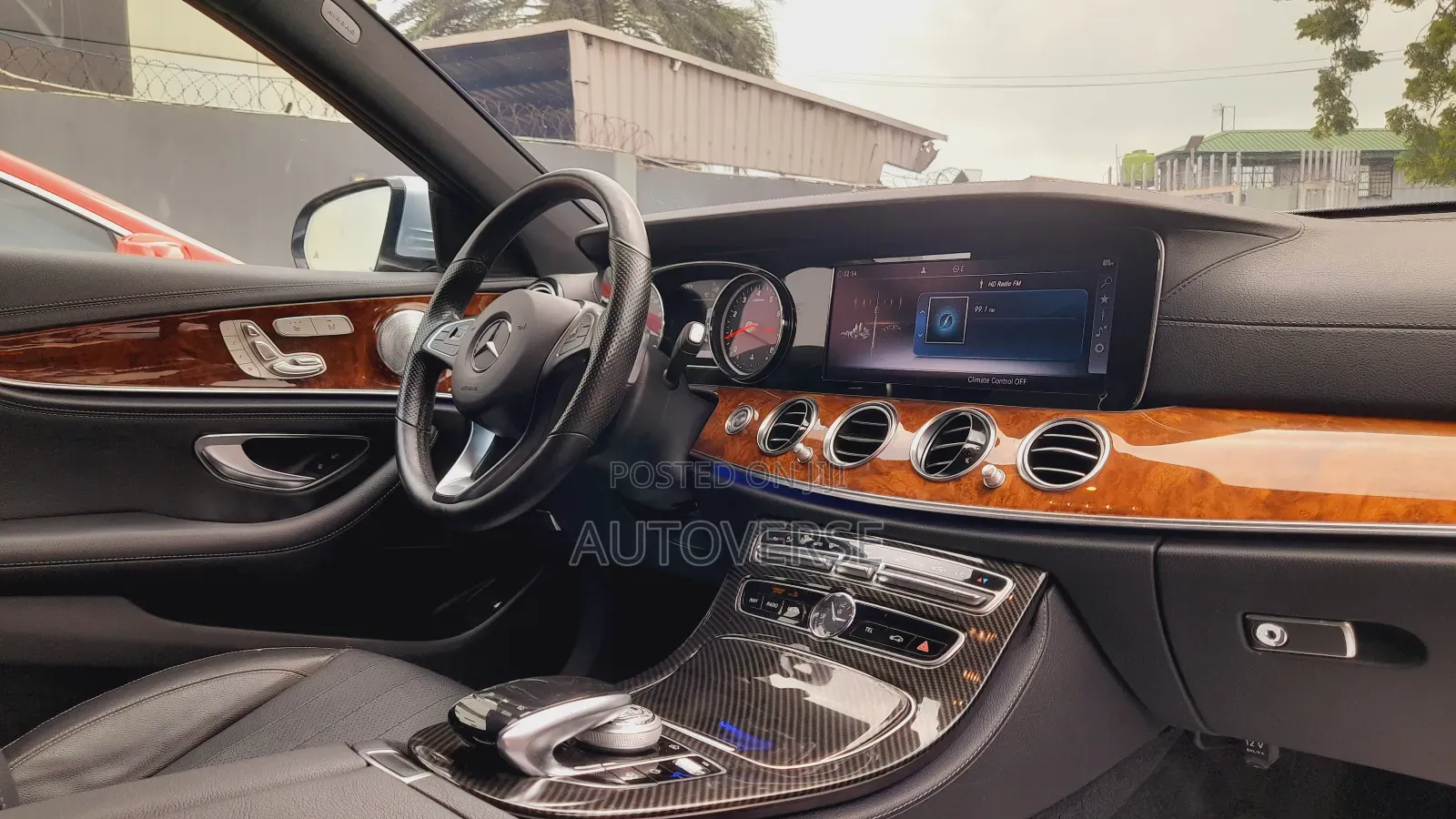 Mercedes-Benz E300 2018 Blue