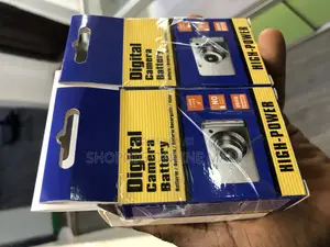 Usb Camera Charger With Two El 1900 Mah Battery Each