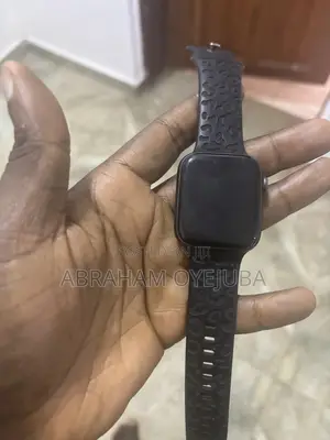 Apple Watch Series 6, 44mm With Extra Band And Charger