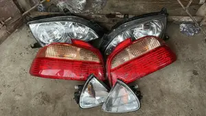 Headlight Avensis 2000 Model