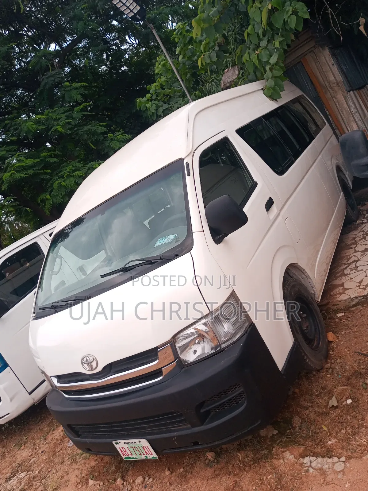 Toyota HiAce 2013 White