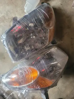 Headlight Toyota Rav4 2006