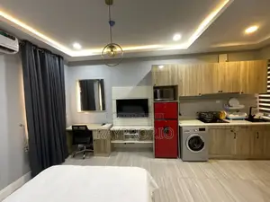 Studio Shortlet in Ikota Gra