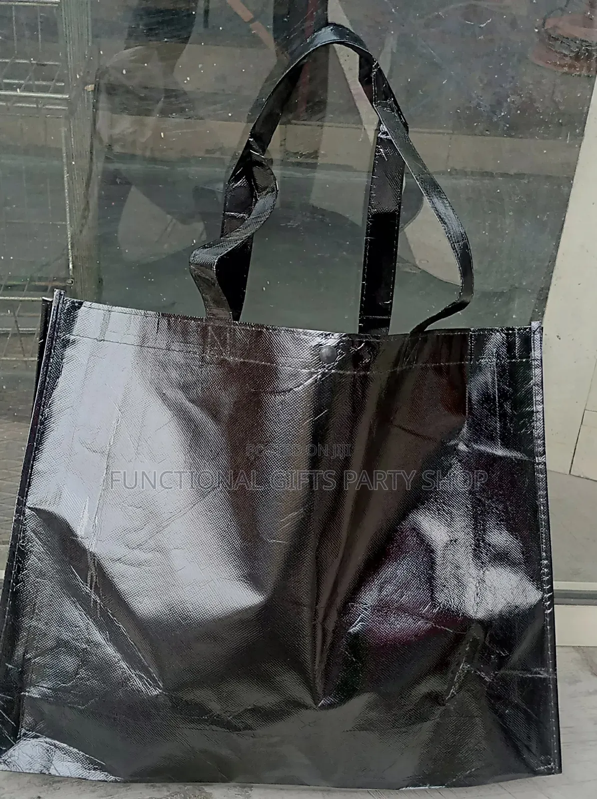 Black Shinning Bag