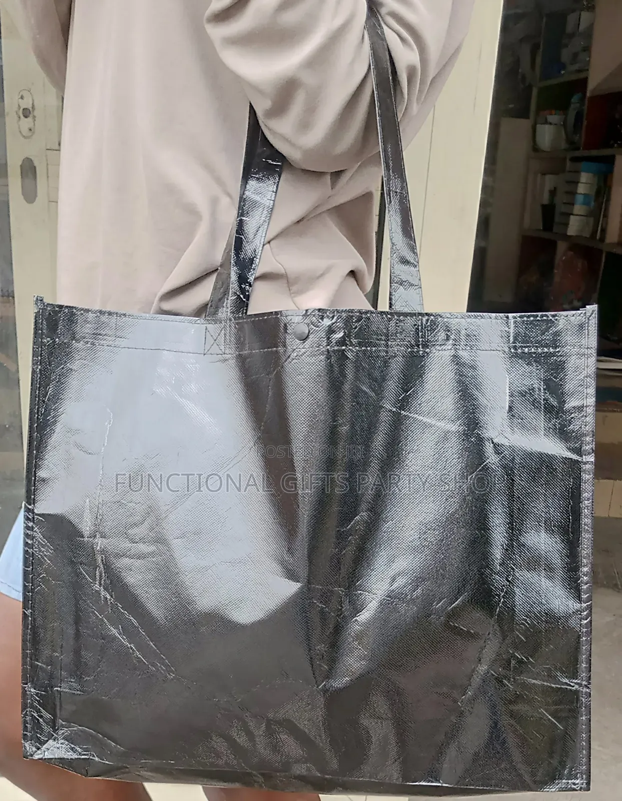 Black Shinning Bag