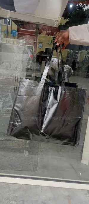Black Shinning Bag