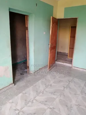 2bdrm Block of Flats in Afisuru, Ita Oluwo for rent