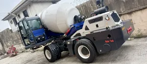 New Arrivals 6m3 Mobile Selfloader Concrete Cement Mixer Machine