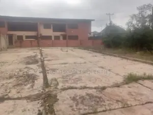 12bdrm Block of Flats in Delightsome, Iwo Road for sale