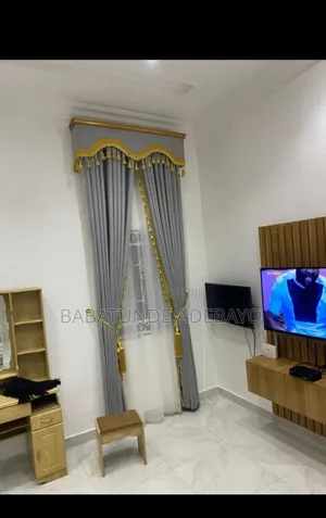 Curtain And Window Blinds