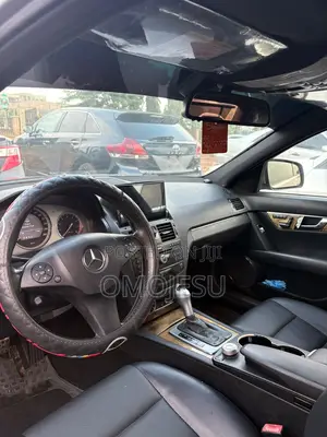 Mercedes-Benz C300 Sport Sedan AWD (3.0L 6cyl 7A) 2009 Gray