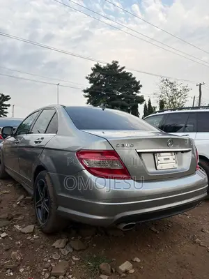 Mercedes-Benz C300 Sport Sedan AWD (3.0L 6cyl 7A) 2009 Gray