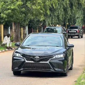 Toyota Camry XSE V6 FWD (3.5L 6cyl 8AM) 2018 Black
