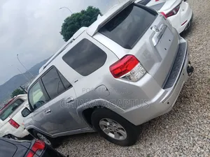 Toyota 4-Runner 2013 Silver