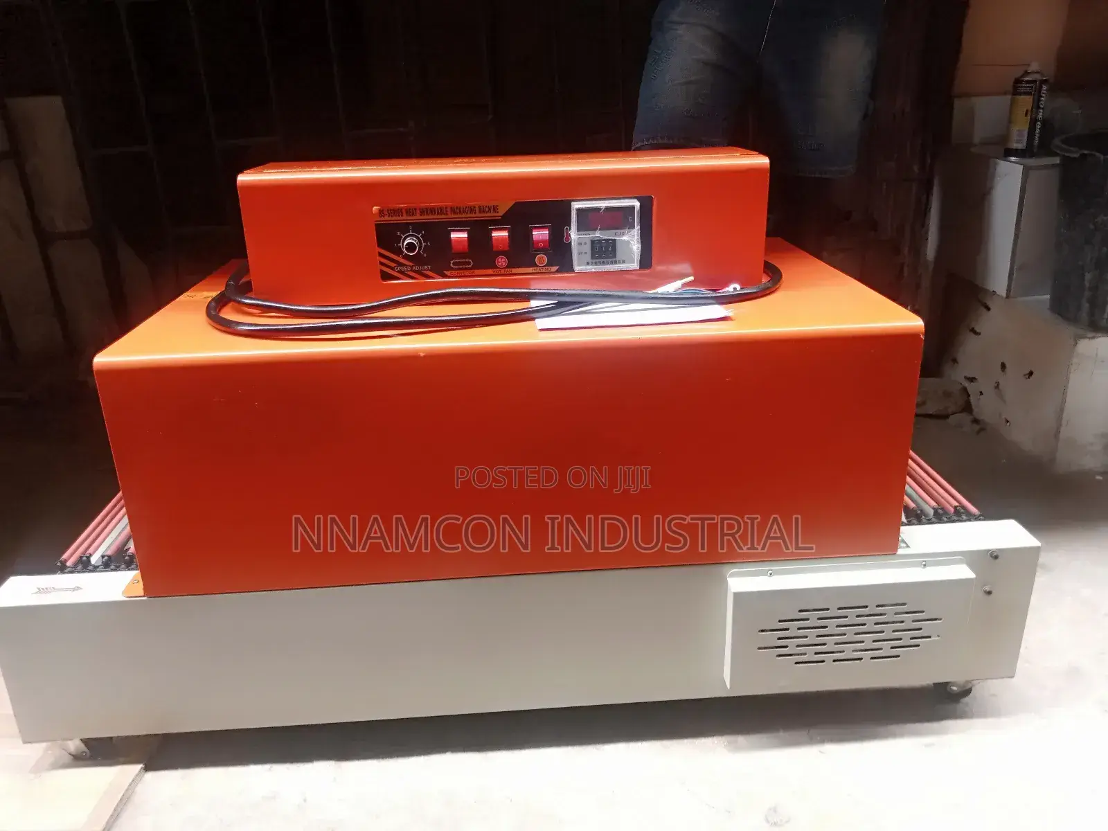 Semi Automatic Shrink Wrapping Machine