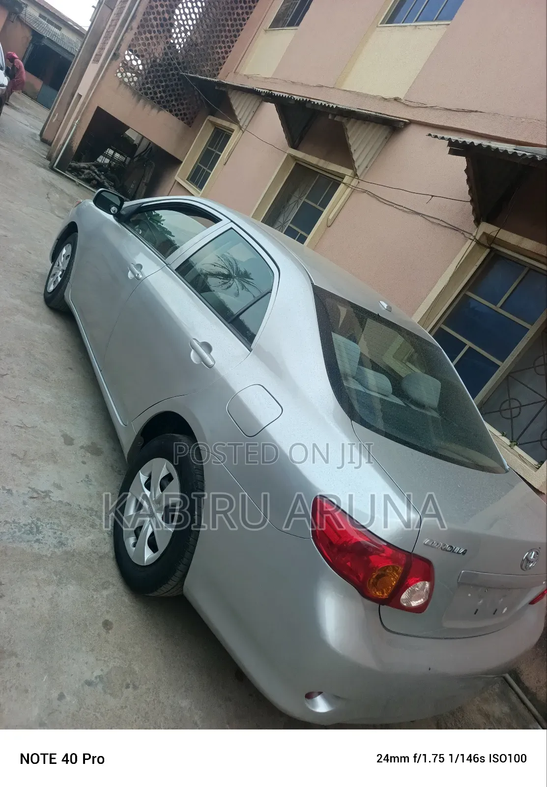 Toyota Corolla 2010 Silver