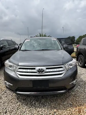 Toyota Highlander Limited 2012 Gray