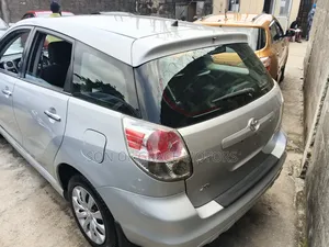 Toyota Matrix XR Hatchback FWD (1.8L 4cyl 4A) 2008 Silver