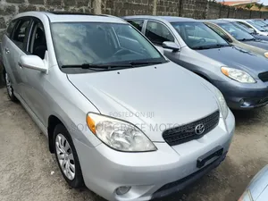Toyota Matrix XR Hatchback FWD (1.8L 4cyl 4A) 2008 Silver
