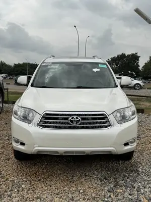 Toyota Highlander Limited 2010 White