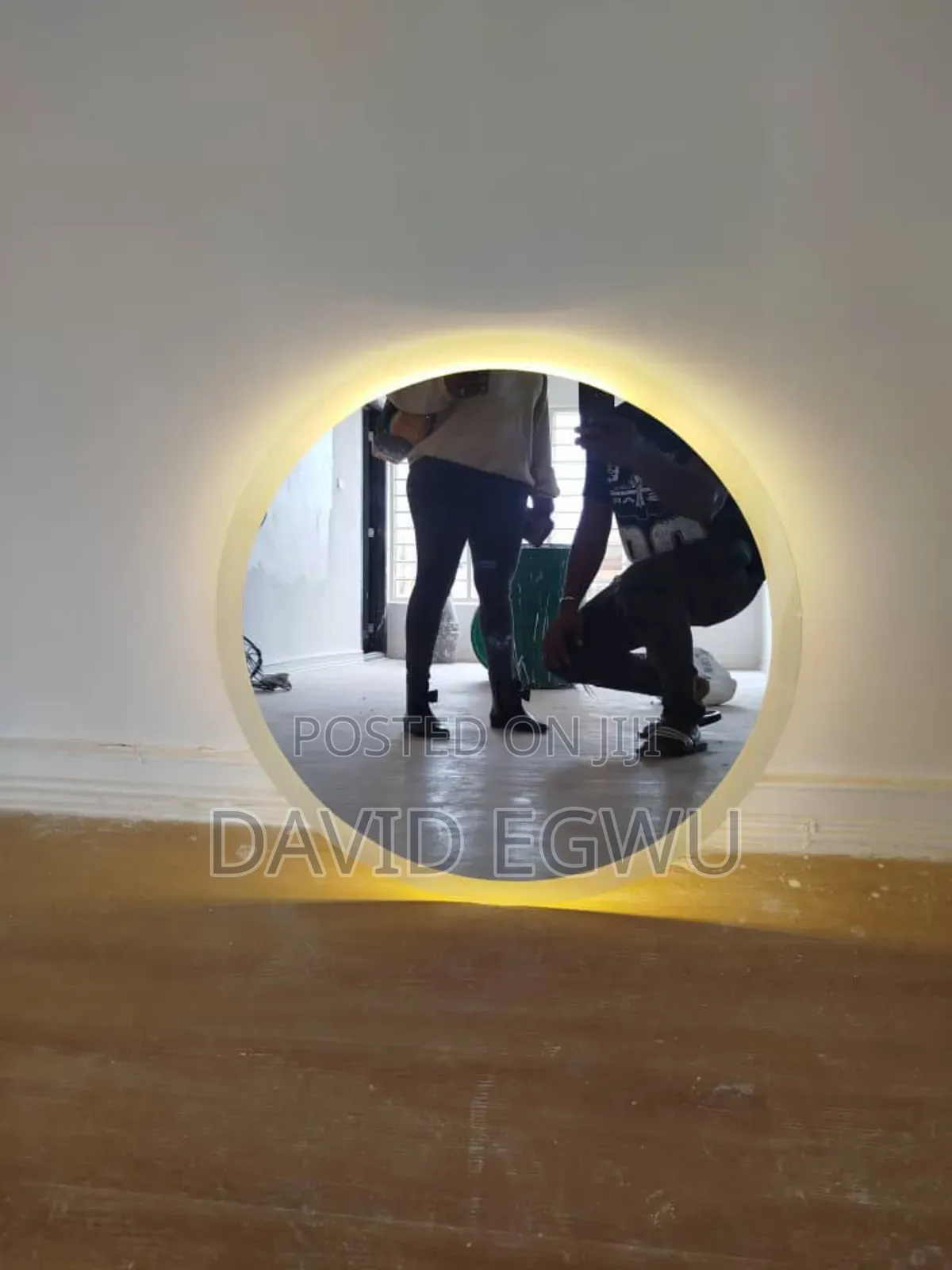 Round Mirror