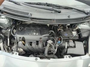 Toyota Yaris Base Hatchback 5dr 2010 Blue