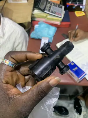 Luxury Matt Black Cross Tee Angle Valve