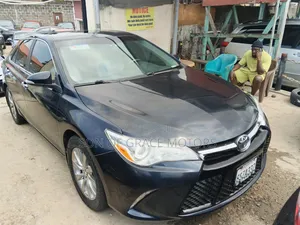 Toyota Camry XLE 4dr Sedan (2.5L 4cyl 6A) 2017 Black