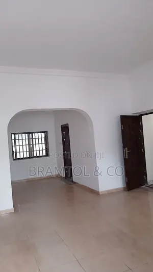 3bdrm Block of Flats in Durumi for rent
