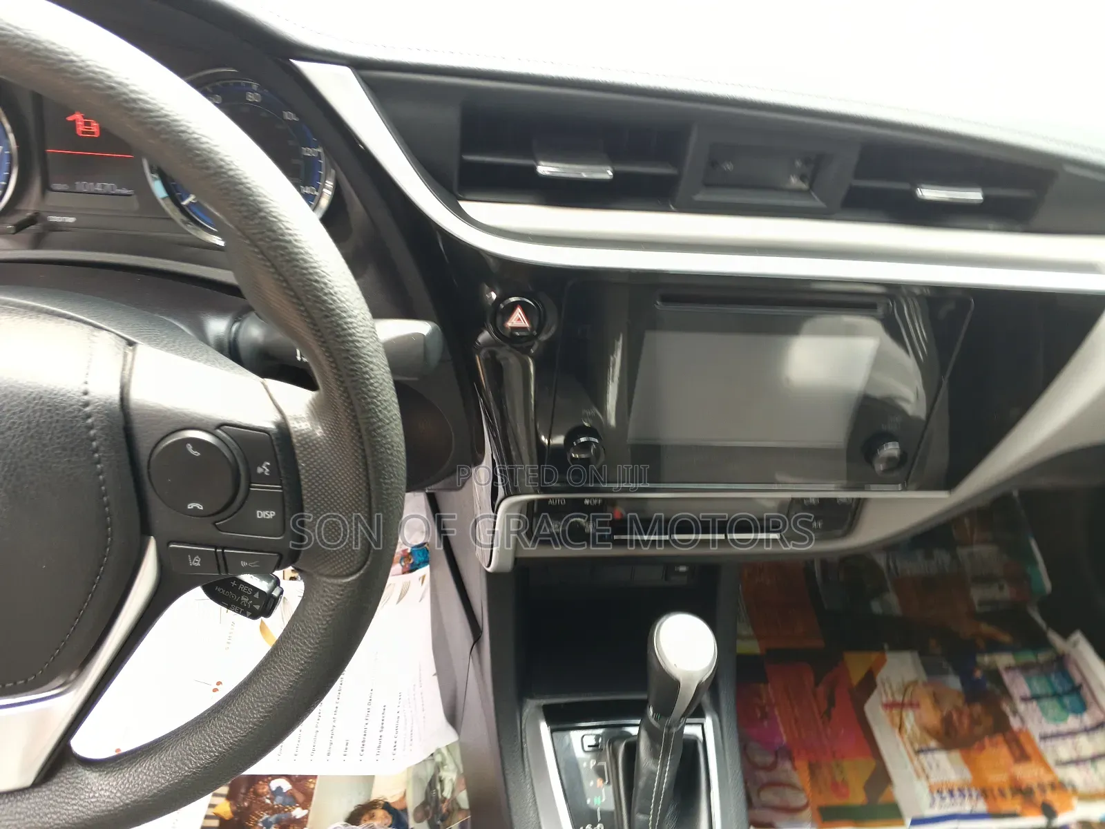 Toyota Corolla LE 2020 Silver