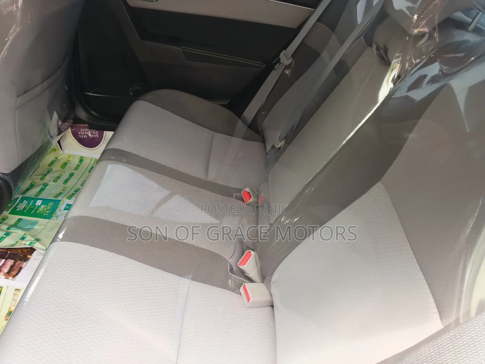 Toyota Corolla LE 2020 Silver