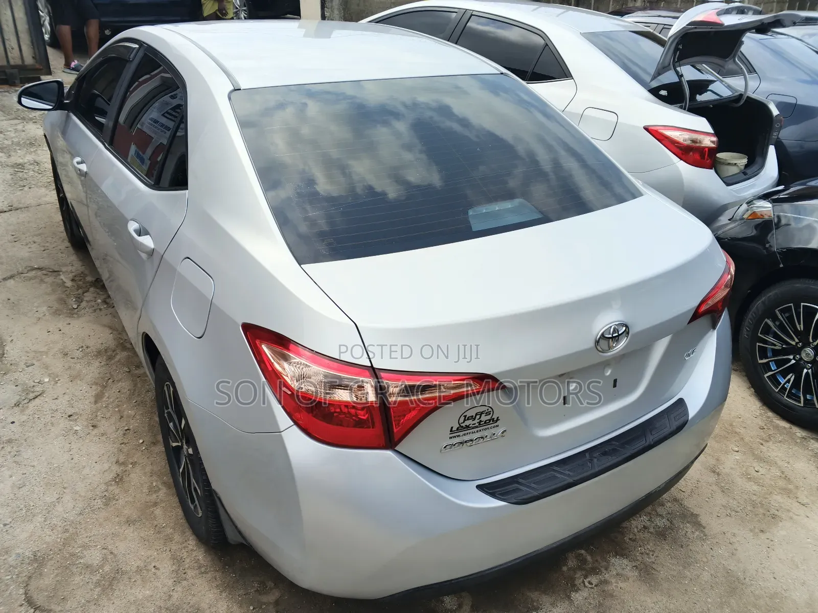 Toyota Corolla LE 2020 Silver