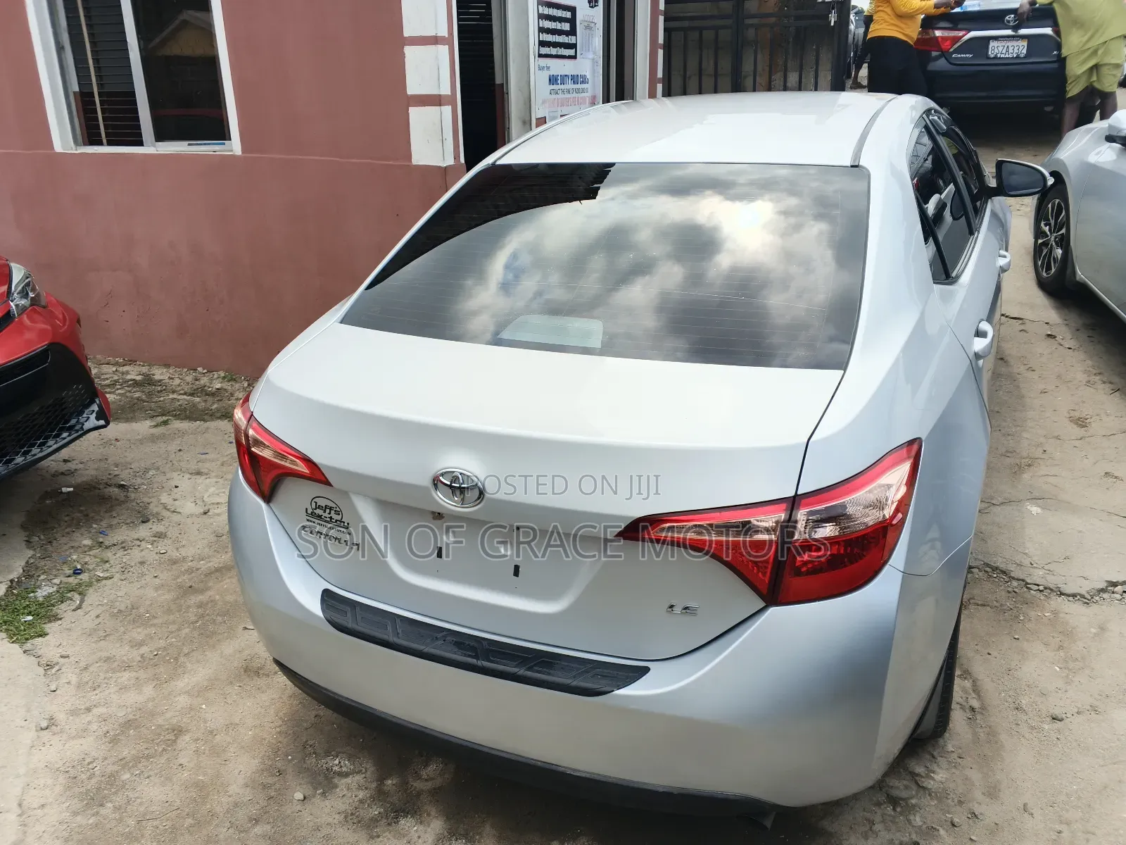Toyota Corolla LE 2020 Silver