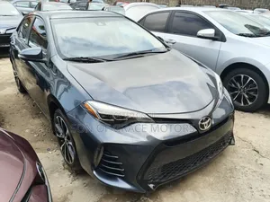 Toyota Corolla LE Eco (1.8L 4cyl 2A) 2018 Blue