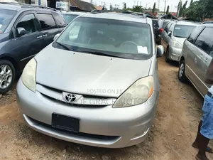 Toyota Sienna XLE Limited 2007 Silver
