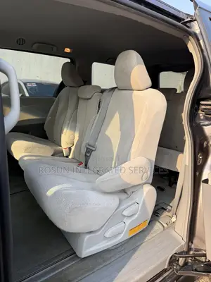 Toyota Sienna LE 8 Passenger 2012 Gray