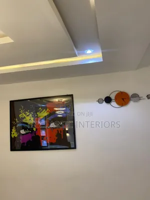 Floating Frame With Acrylic