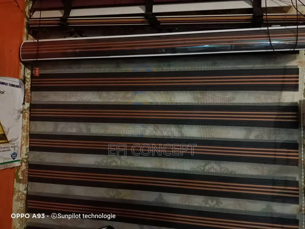 Day And Night Window Blind - Attractive Line Patterns