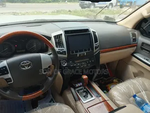 Toyota Land Cruiser 4.5 V8 DSL 2015 White