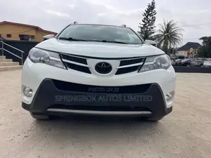 Toyota RAV4 Limited FWD (2.5L 4cyl 6A) 2013 White