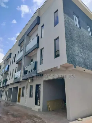 4bdrm Duplex in Shonibare for sale