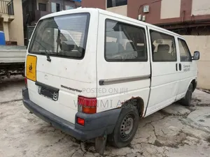 Volkswagen Transporter 1997 White