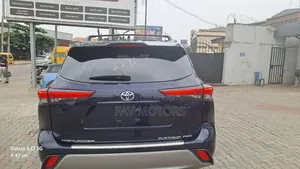 Toyota Highlander Limited AWD 2020 Blue