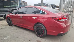 Hyundai Sonata Limited 2.0T Plus 2018 Red