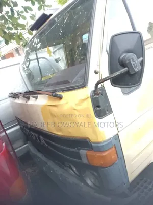 Toyota Dyna 6tyres With Diesel Engine