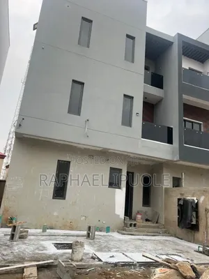 3bdrm Duplex in Alausa for rent