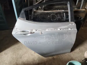Hyundai Elentra Door 2014 Available