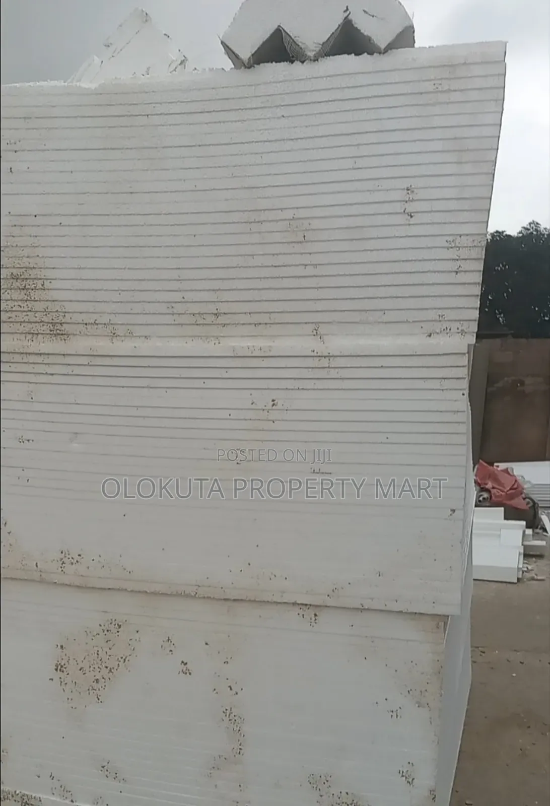 Polystyrene Parapet and Board