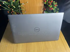 Laptop Dell Latitude 5520 16GB Intel Core i5 SSD 256GB